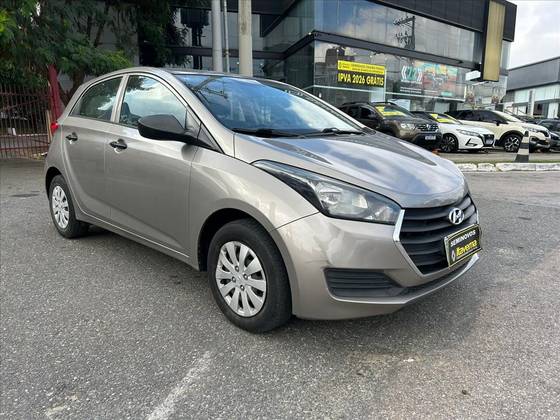 HYUNDAI HB20 1.0 COMFORT 12V FLEX 4P MANUAL HYUNDAI HB20 1.0 COMFORT 12V FLEX 4P MANUAL
